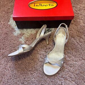 VTG TALBOTS Champagne Leather High Heels Open Toe Strappy Womens Sz 7M NEW-READ